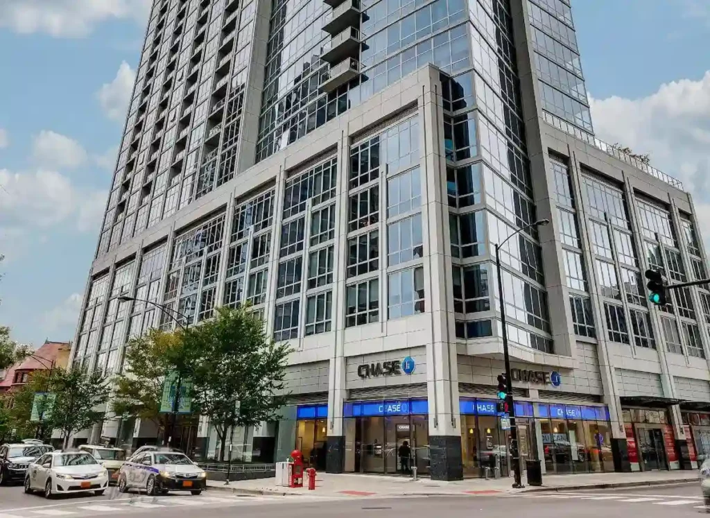 Two West Delaware luxury high-rise with furnished corporate apartments in Chicago's Gold Coast